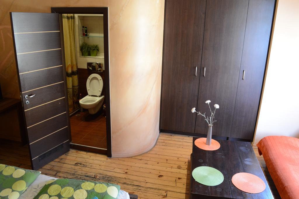 Elegance On A Budget - Rooms For Rent In Sofia Center Eksteriør bilde