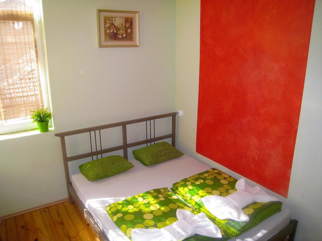 Elegance On A Budget - Rooms For Rent In Sofia Center Eksteriør bilde