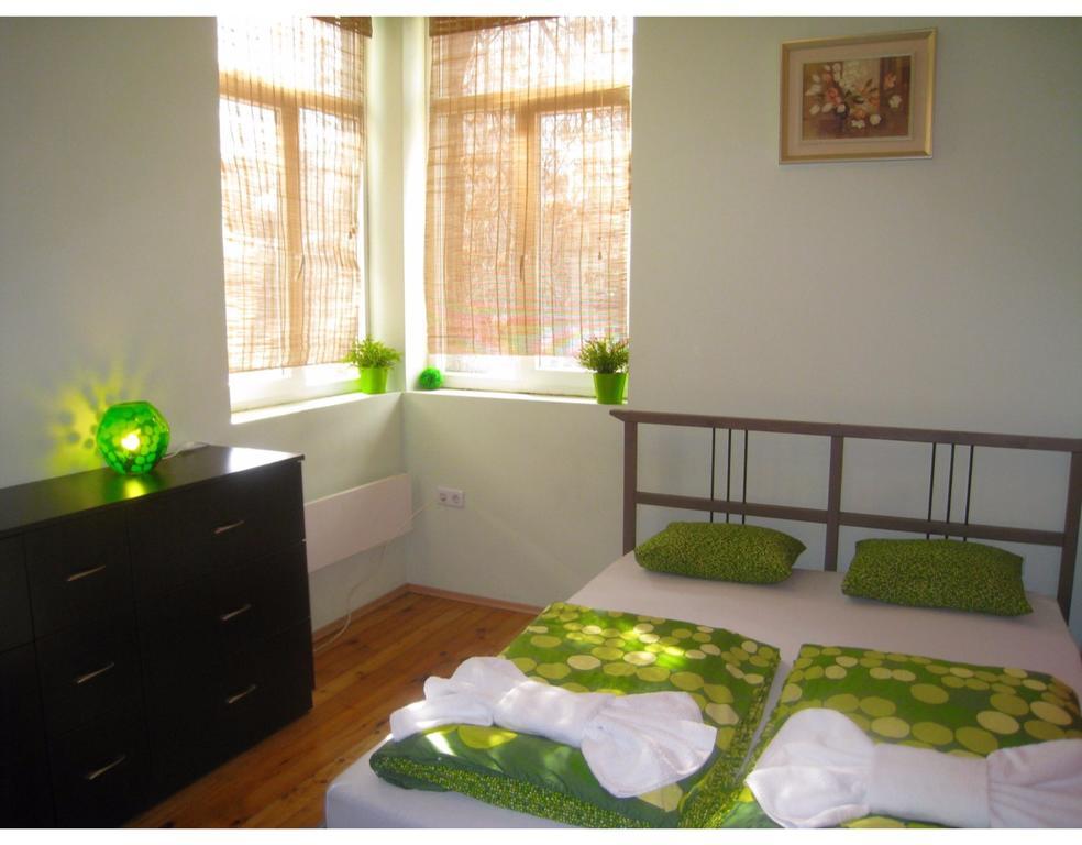 Elegance On A Budget - Rooms For Rent In Sofia Center Eksteriør bilde