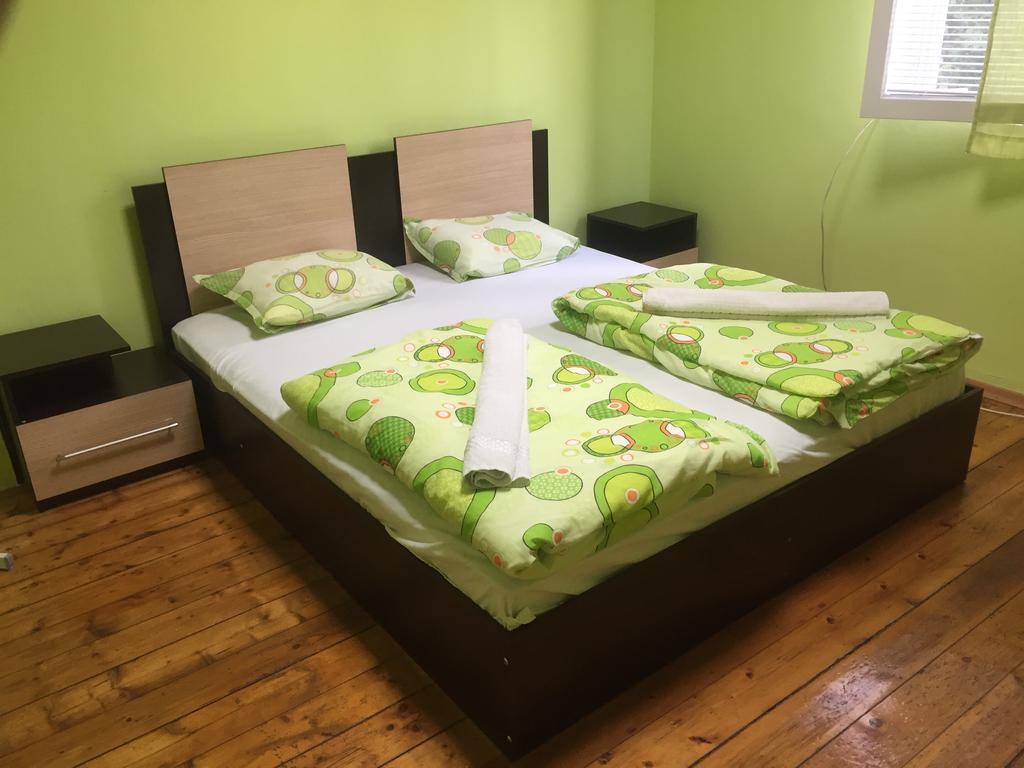 Elegance On A Budget - Rooms For Rent In Sofia Center Eksteriør bilde