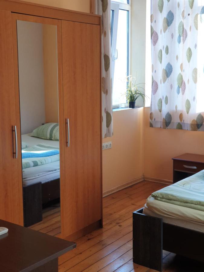 Elegance On A Budget - Rooms For Rent In Sofia Center Eksteriør bilde